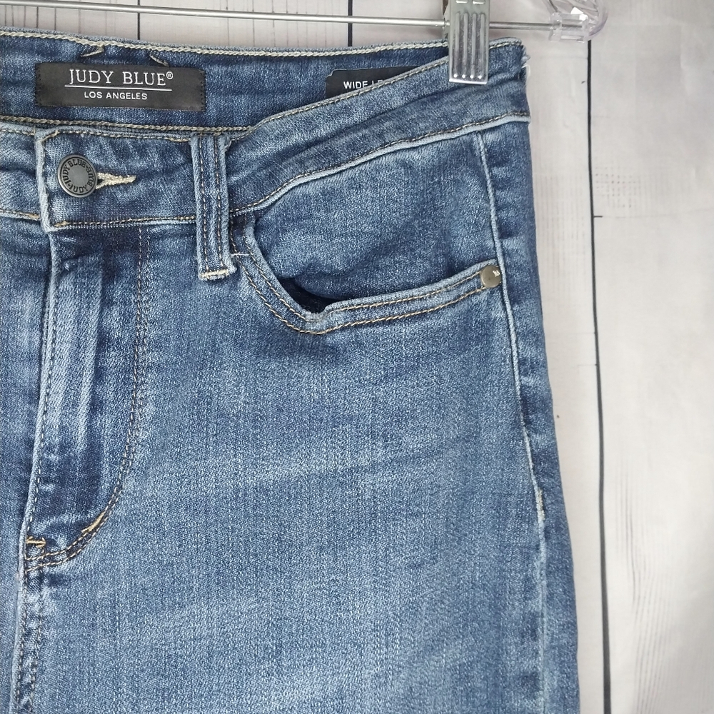 Judy Blue Dark Denim Wide Leg Cropped Raw Hem Jeans - Picture 4 of 8